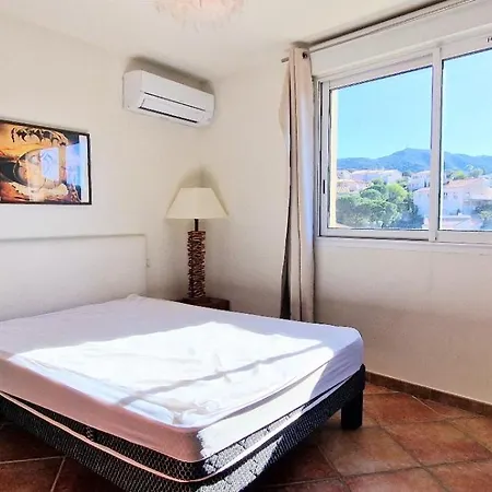 T2 300 M - Terrasse, Piscine, Parking Et Climatisation Apartament *