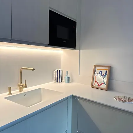300m - Terrasse, Parking, Piscine Et Climatisation Apartment *